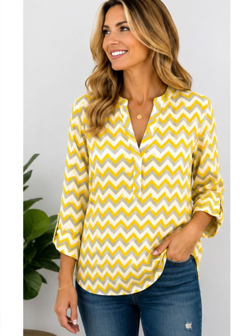 Tacera Chevron Print Split-Neck Blouse – Women's XL